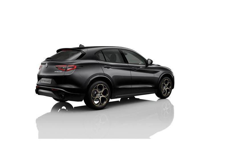 Nowe Alfa Romeo Stelvio 210 KM (154 kW) 2025 Lakier metalizowany czarny  volcano black SUV
