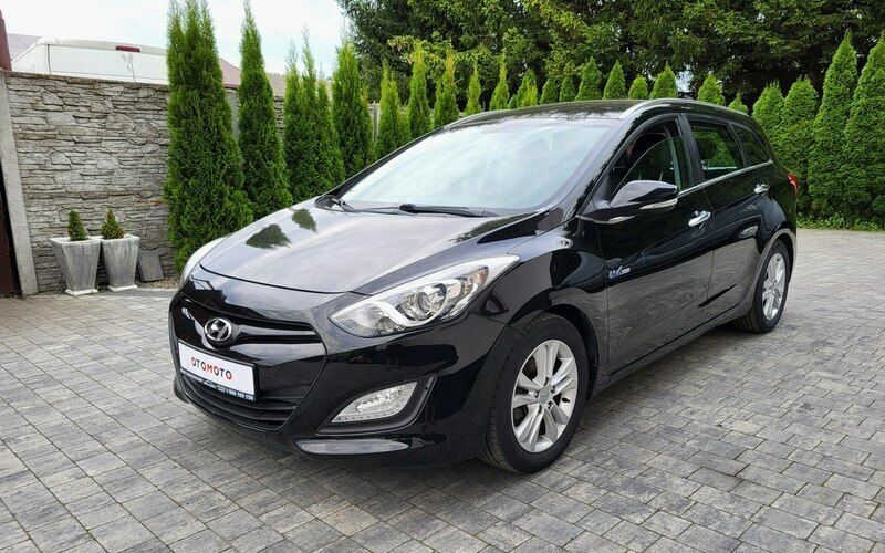 Czarny (metalik) Używany 2012 Hyundai i30 Sedan/Limuzyna | 32 500 zł (Uczciwa cena) - Obraz 1/4