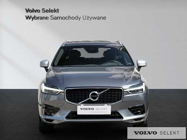 Używany Volvo XC60 250 KM (183 kW) 2019 Szary SUV