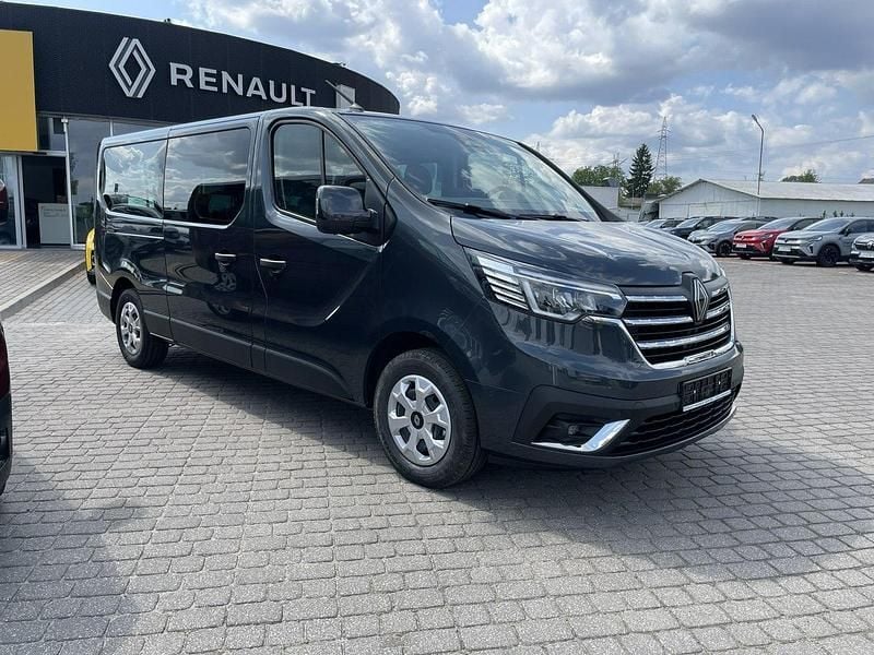 Czerwony (metalik) Nowe 2025 Renault Trafic Minivan | 137 500 zł (Super Cena) - Obraz 1/4