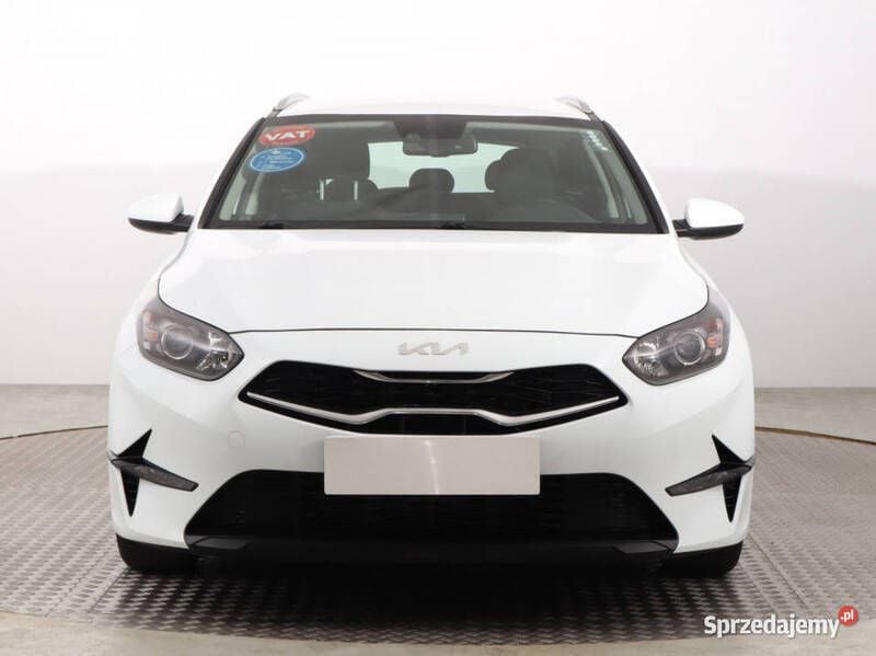 Biały Używany 2021 Kia Ceed Kombi | 62 999 zł (Dobra cena) - Obraz 1/4