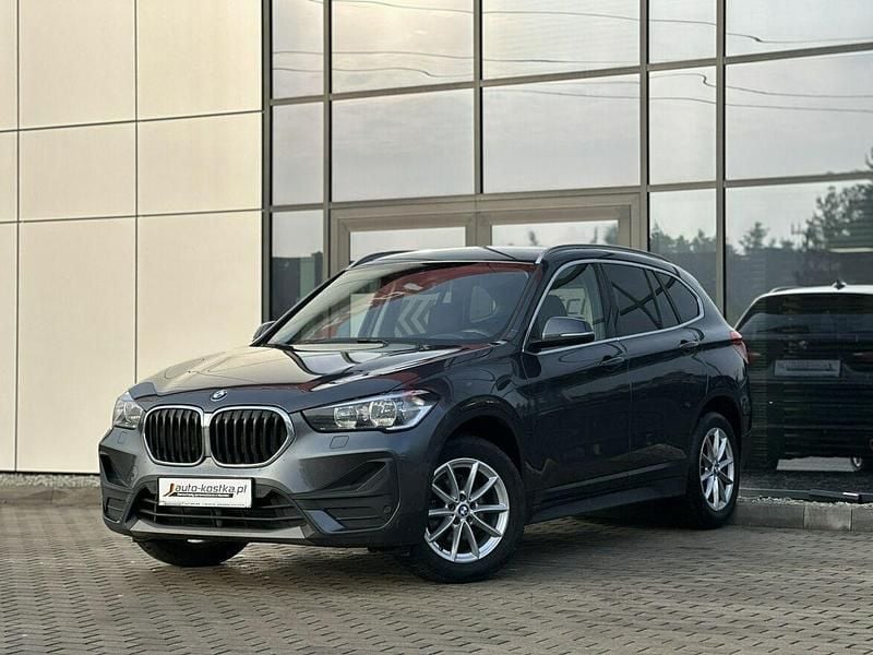 Używany BMW X1 150 KM (110 kW) 2019 Szary SUV