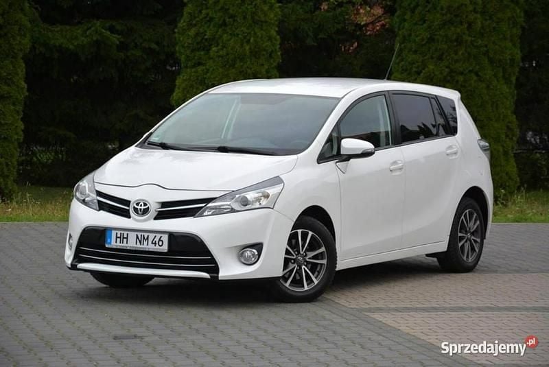 Biały Używany 2013 Toyota Verso Minivan | 37 900 zł (Dość drogi) - Obraz 1/4