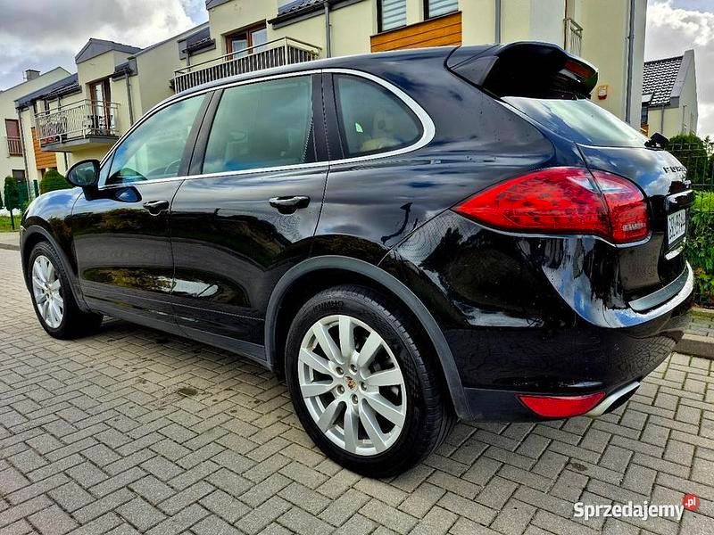 Używany Porsche Cayenne 2010 Czarny SUV