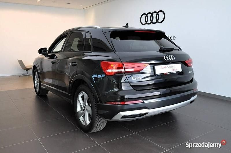 Czarny Używany 2022 Audi Q3 SUV | 158 980 zł - Obraz 1/4