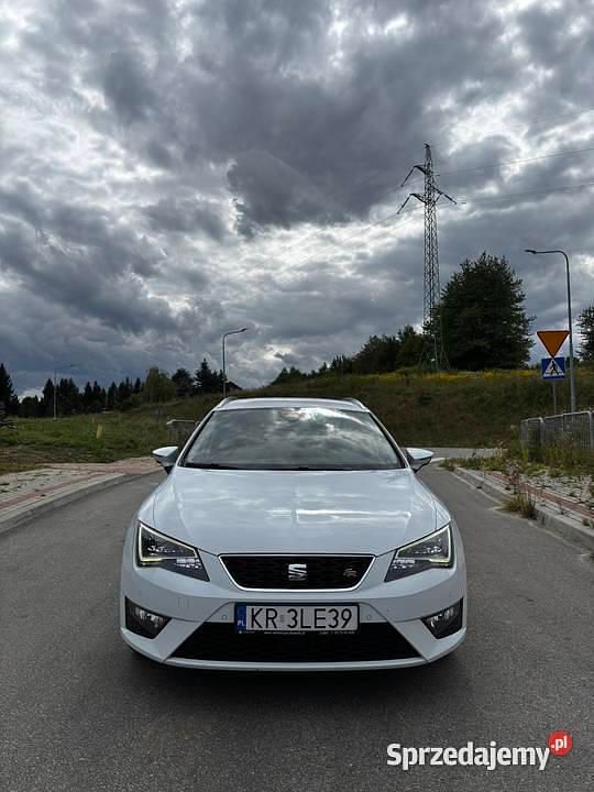 Biały Używany 2014 Seat Leon FR Kombi | 37 400 zł (Uczciwa cena) - Obraz 1/4