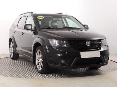 Czarny Używany 2014 Fiat Freemont SUV | 38 999 zł (Uczciwa cena) - Obraz 1/4