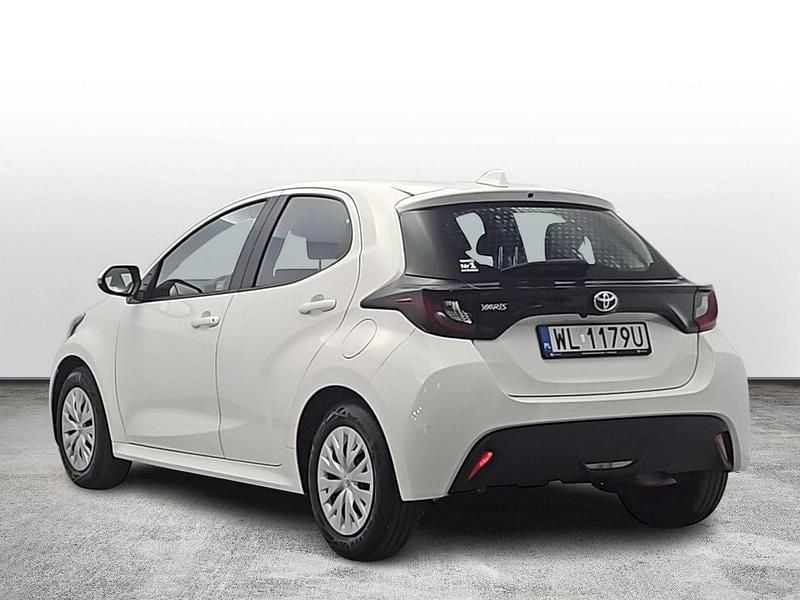 Używany Toyota Yaris Comfort 125 KM (91 kW) 2022 Biały Hatchback