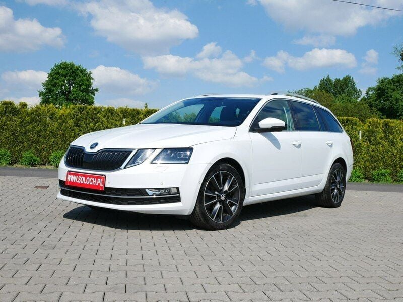 Biały Używany 2017 Skoda Octavia Style Kombi | 65 900 zł (Drogi) - Obraz 1/4