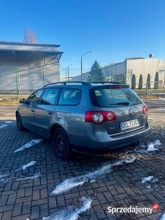 Szary Używany 2007 VW Passat Kombi | 4900 zł (Dobra cena) - Obraz 1/4