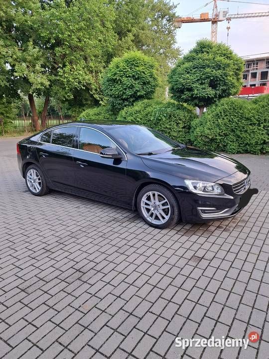 Używany Volvo S60 2014 Czarny Sedan/Limuzyna