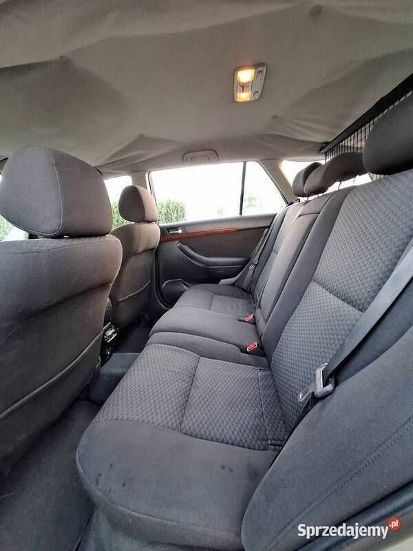 Używany 2003 Toyota Avensis T2 Sedan/Limuzyna | 4000 zł (Uczciwa cena) - Obraz 1/4