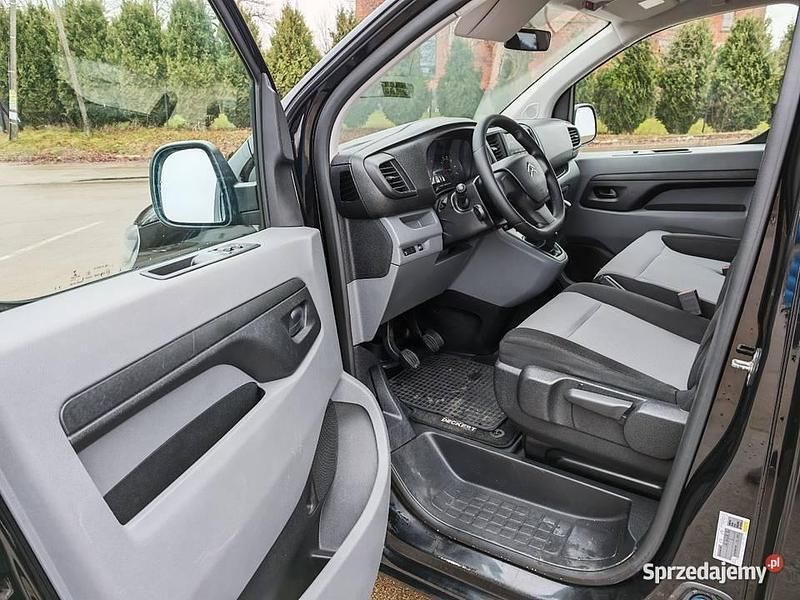 Używany Citroën Jumpy 2017 Czarny Minivan
