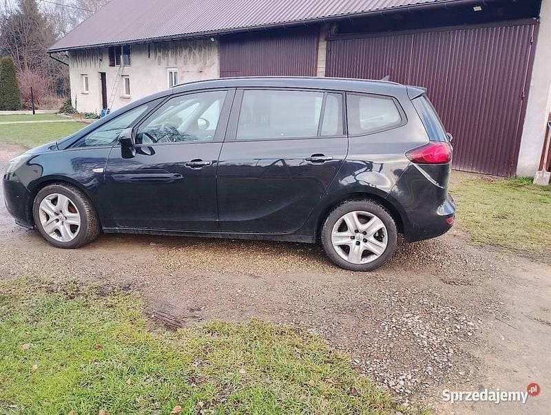 Używany Opel Zafira 2015 Minivan