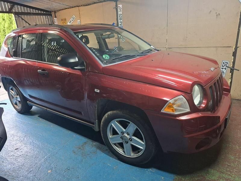 Czerwony Używany 2008 Jeep Compass SUV | 10 000 zł - Obraz 1/4