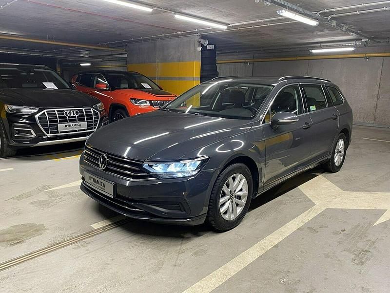Używany VW Passat Business 150 KM (110 kW) 2020 Szary Kombi