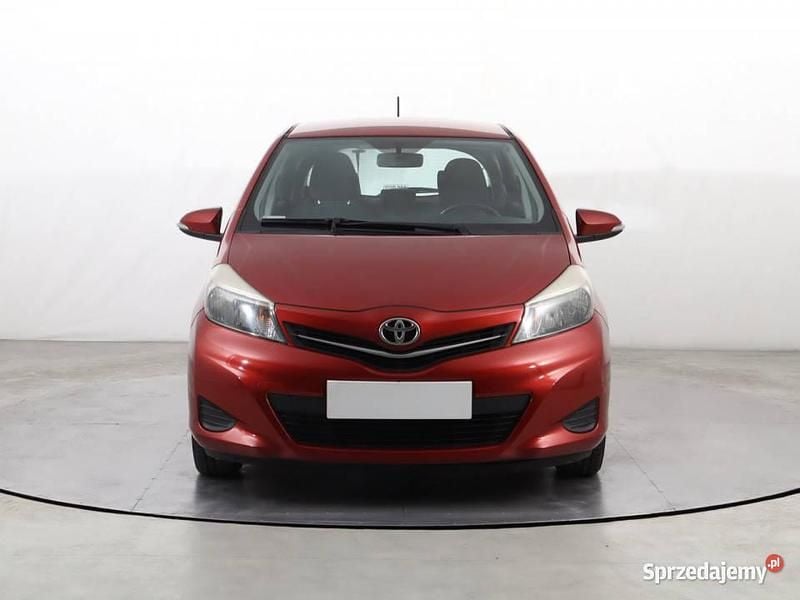 Czerwony Używany 2011 Toyota Yaris Hatchback | 27 499 zł (Dość drogi) - Obraz 1/4