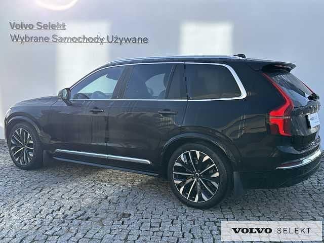 Używany Volvo XC90 250 KM (183 kW) 2025 Czarny SUV