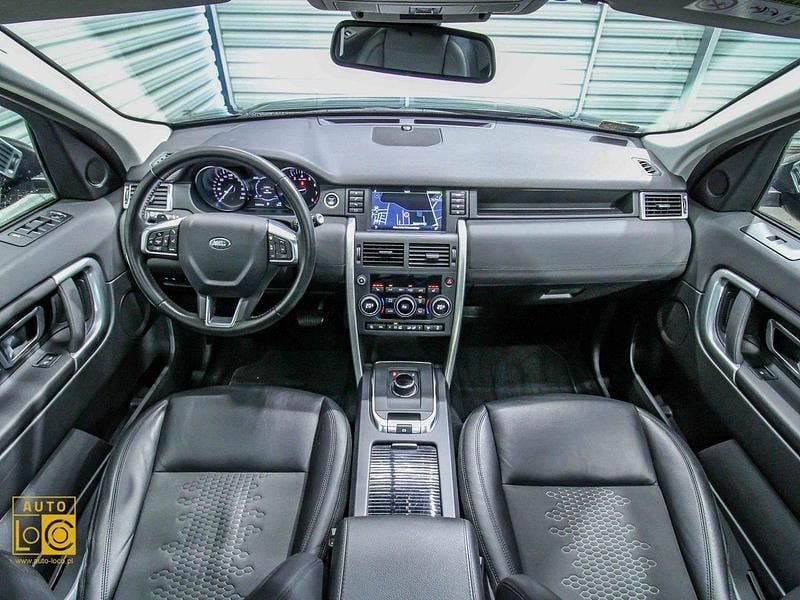 Używany Land Rover Discovery Sport 240 KM (176 kW) 2018 Czarny (metalik) SUV