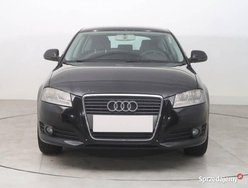 Używany Audi A3 2009 Czarny Hatchback