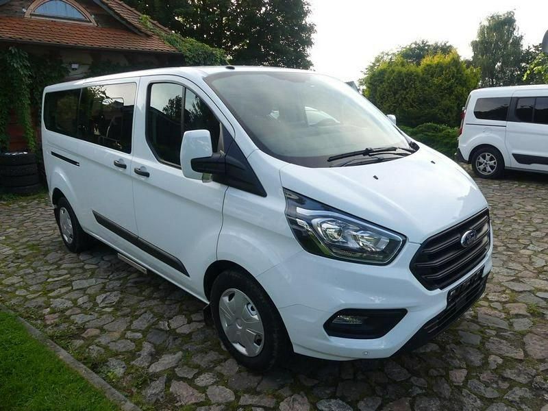 Biały Używany 2018 Ford Transit Custom Sedan/Limuzyna | 75 900 zł (Uczciwa cena) - Obraz 1/4