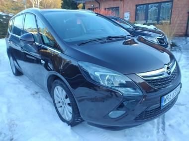 Używany Opel Zafira 140 KM (102 kW) 2012 Brązowy Minivan