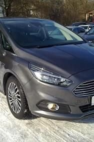 Używany Ford S-MAX Titanium S 150 KM (110 kW) 2018 Szary Minivan