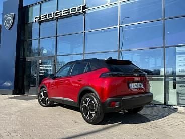 Używany Peugeot 2008 GT 130 KM (95 kW) 2024 Czerwony SUV