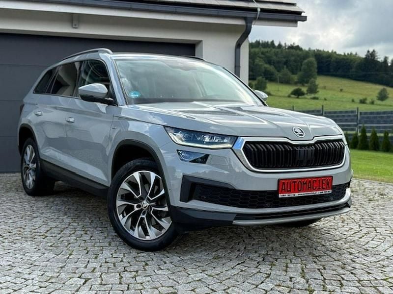 Szary Używany 2022 Skoda Kodiaq Ambiente SUV | 121 900 zł (Uczciwa cena) - Obraz 1/4
