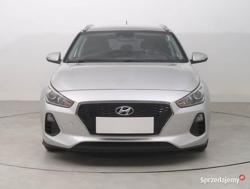 Srebrny Używany 2018 Hyundai i30 Kombi | 34 999 zł (Uczciwa cena) - Obraz 1/4