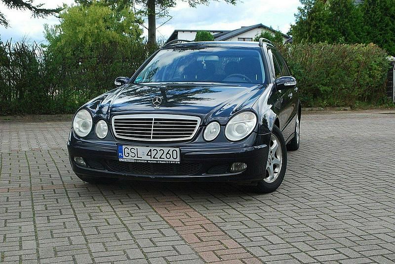 Niebieski Używany 2005 Mercedes E280 Kombi | 11 500 zł - Obraz 1/4