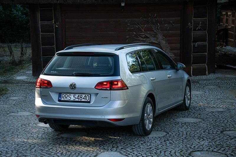 Używany VW Golf VII 105 KM (77 kW) 2014 Szary Kombi