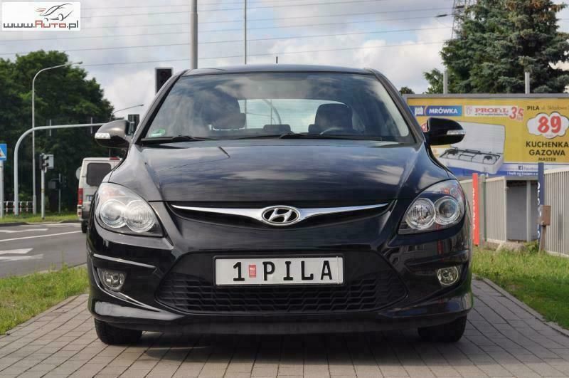 Używany Hyundai i30 109 KM (80 kW) 2011 Czarny (metalik) Hatchback