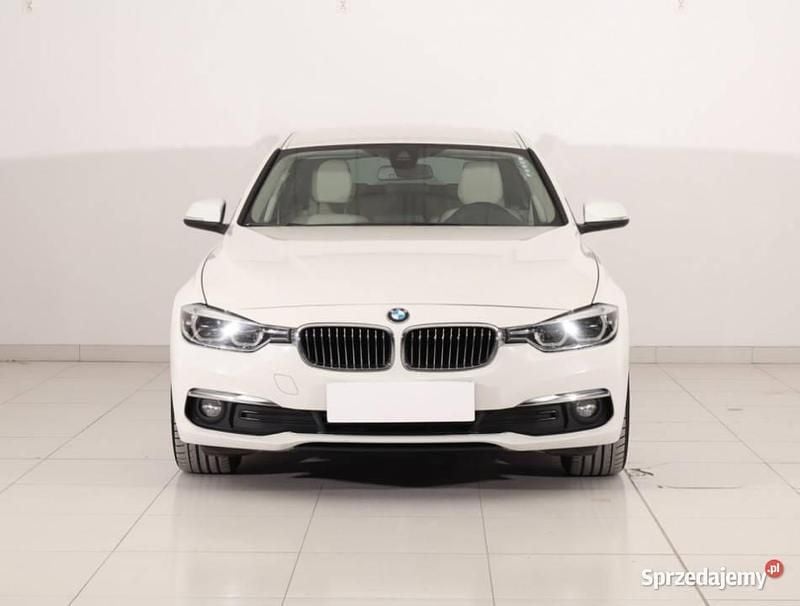 Używany BMW 320 2017 Biały Kombi