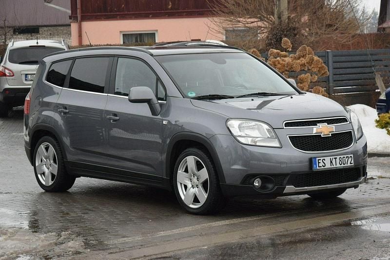 Szary Używany 2013 Chevrolet Orlando Minivan | 28 900 zł (Uczciwa cena) - Obraz 1/4