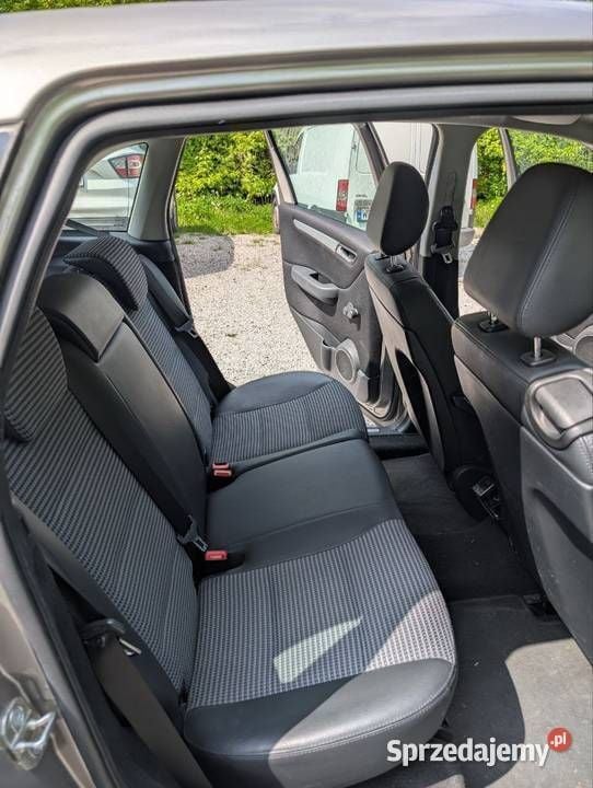 Srebrny Używany 2006 Mercedes A200 Sedan/Limuzyna | 12 000 zł (Uczciwa cena) - Obraz 1/4