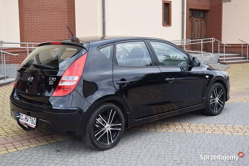 Używany Hyundai i30 2011 Czarny Hatchback