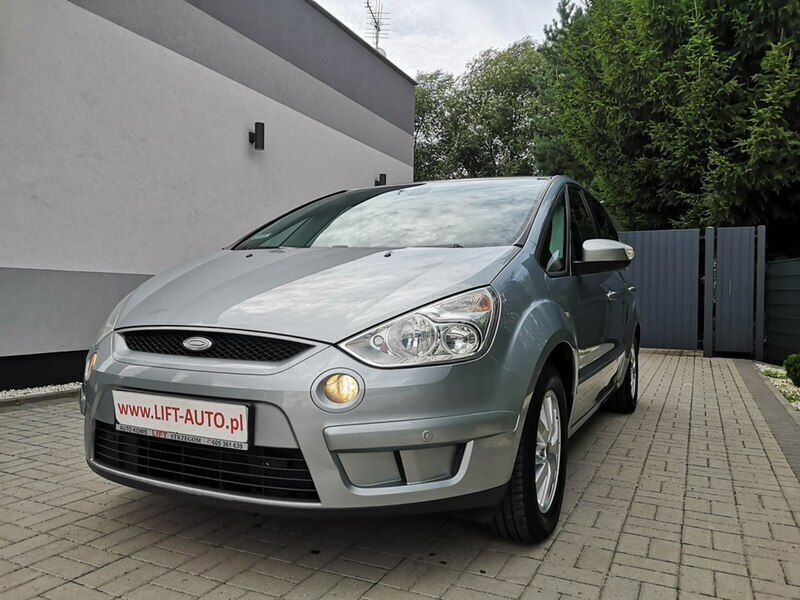 Szary Używany 2006 Ford S-MAX S Minivan | 19 900 zł (Dość drogi) - Obraz 1/4
