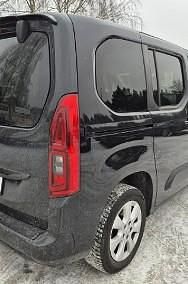 Używany Opel Combo 131 KM (96 kW) 2021 Czarny Kombi