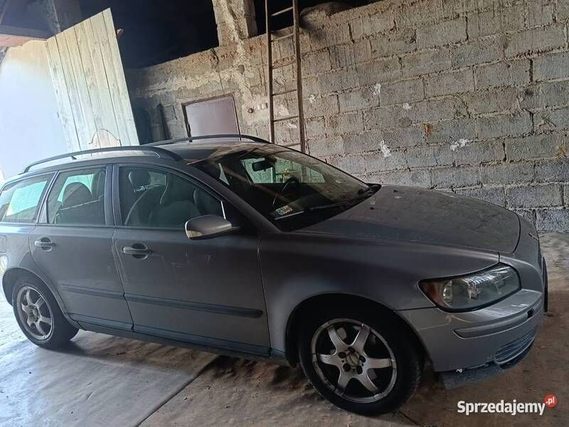 Używany Volvo V50 136 KM (100 kW) 2004 Szary Kombi