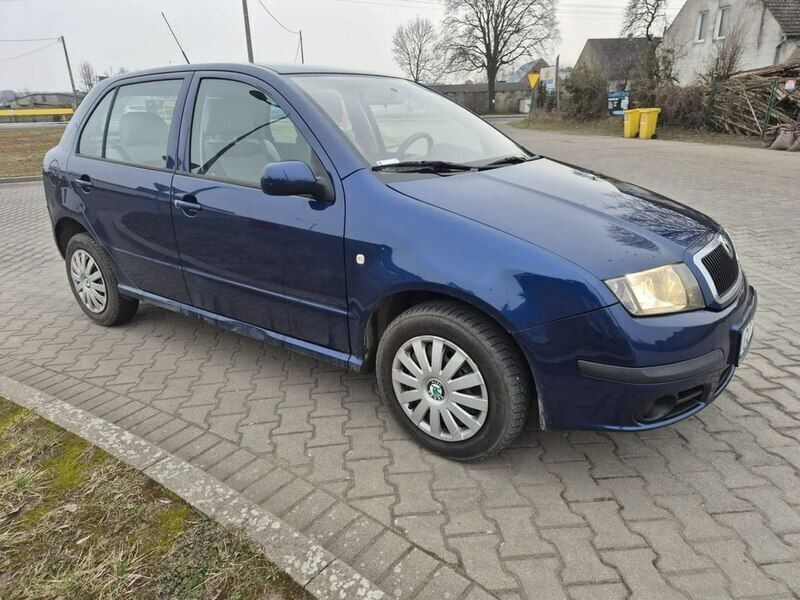 Używany Skoda Fabia 64 KM (47 kW) 2006 Niebieski (metalik) Hatchback
