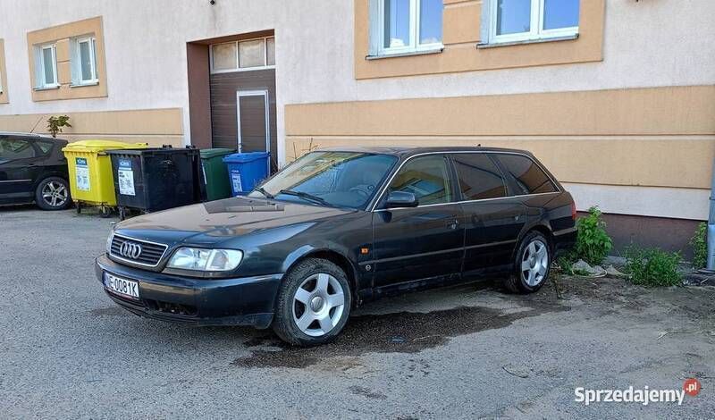 Czarny Używany 1997 Audi A6 Comfort Kombi | 6000 zł (Uczciwa cena) - Obraz 1/4
