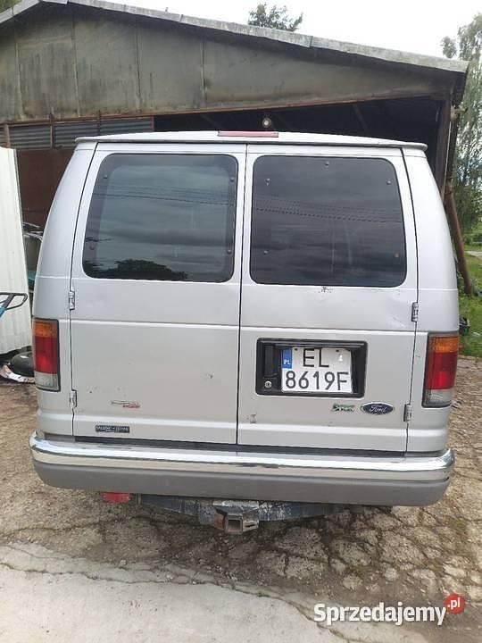 Używany Ford Econoline 2011 Srebrny Minivan