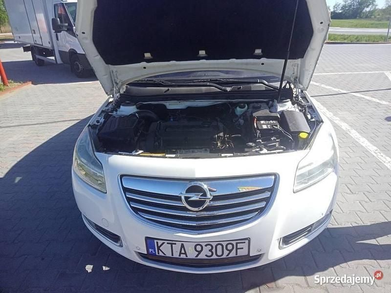 Używany Opel Insignia 140 KM (102 kW) 2009 Biały Kombi