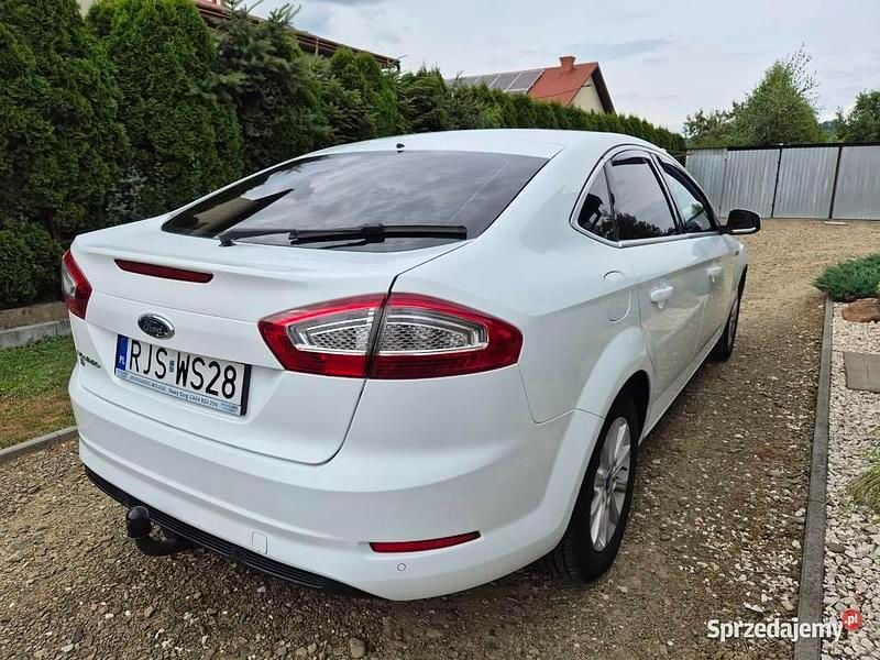 Używany Ford Mondeo 2010 Biały Hatchback