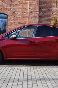 Używany Peugeot 208 Allure 110 KM (80 kW) 2015 Bordowy Hatchback