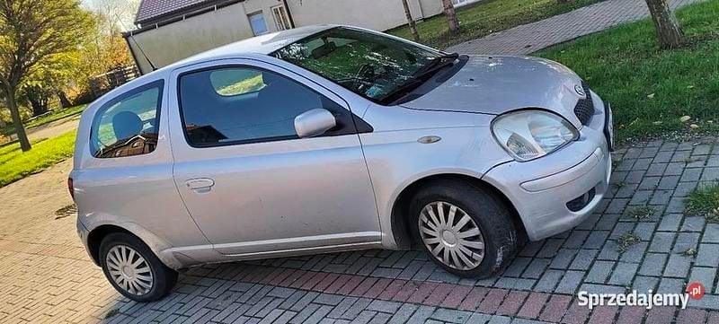 Używany 2005 Toyota Yaris Hatchback | 2500 zł (Super Cena) - Obraz 1/3