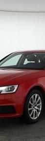Używany Audi A4 150 KM (110 kW) 2016 Czerwony Sedan/Limuzyna
