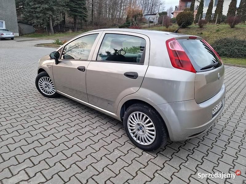 Używany 2007 Fiat Grande Punto Hatchback | 8300 zł (Uczciwa cena) - Obraz 1/4