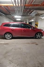 Używany Ford Focus 105 KM (77 kW) 2014 Czerwony Kombi